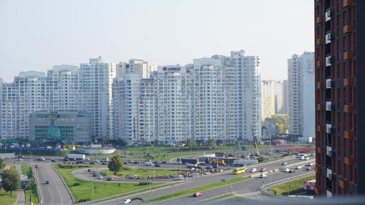 Luxury Apartment Near Metro Station Osokorky Kiev Ngoại thất bức ảnh