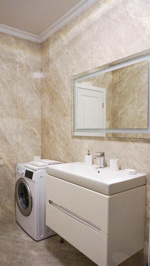 Luxury Apartment Near Metro Station Osokorky Kiev Ngoại thất bức ảnh
