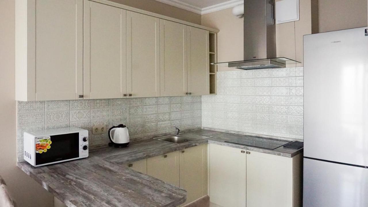 Luxury Apartment Near Metro Station Osokorky Kiev Ngoại thất bức ảnh