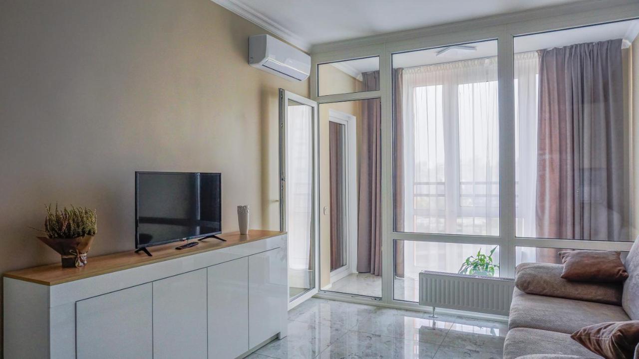 Luxury Apartment Near Metro Station Osokorky Kiev Ngoại thất bức ảnh