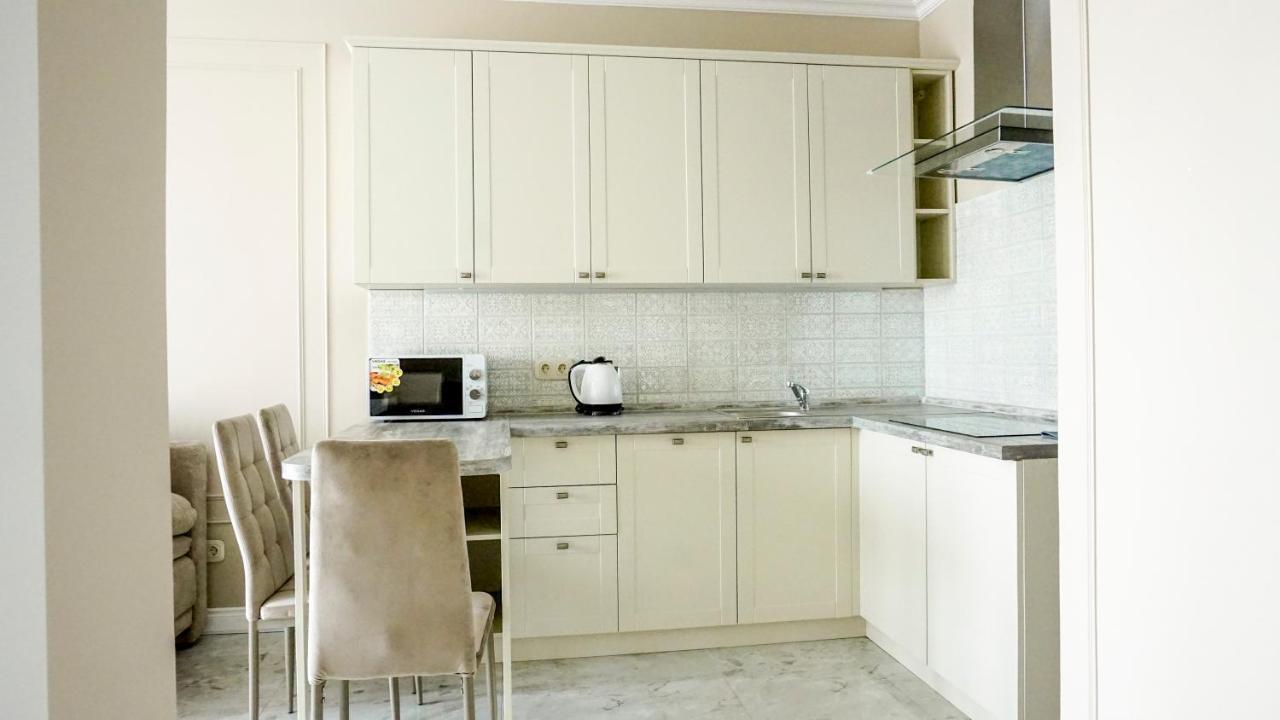Luxury Apartment Near Metro Station Osokorky Kiev Ngoại thất bức ảnh