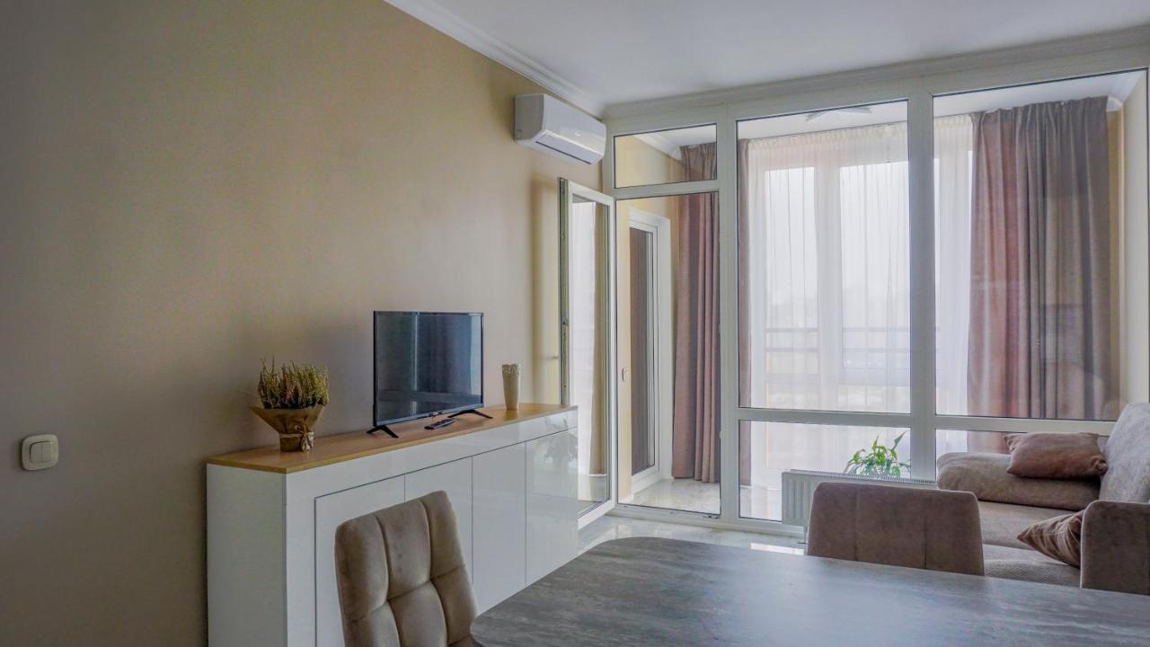 Luxury Apartment Near Metro Station Osokorky Kiev Ngoại thất bức ảnh