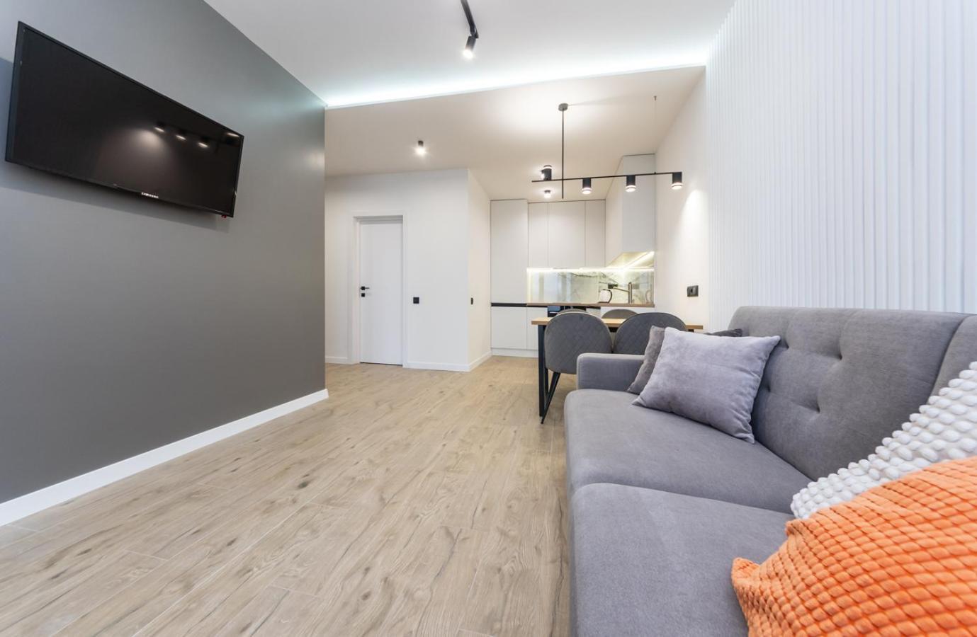 Luxury Apartment Near Metro Station Osokorky Kiev Ngoại thất bức ảnh