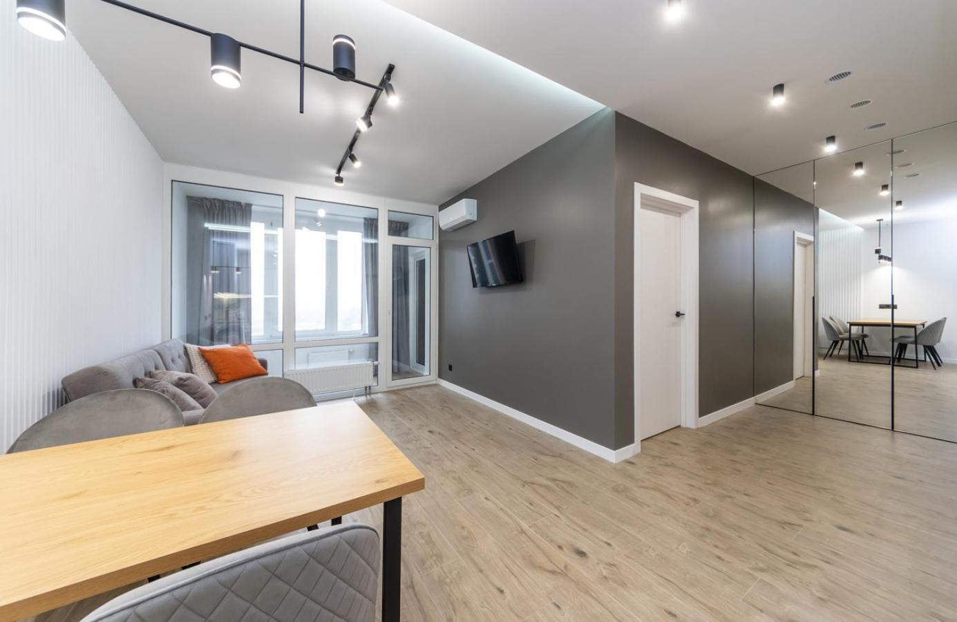 Luxury Apartment Near Metro Station Osokorky Kiev Ngoại thất bức ảnh